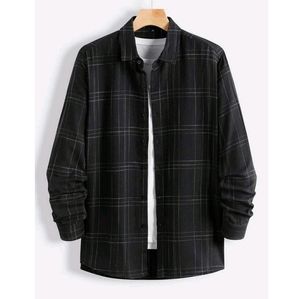 MEN'S PIN STRIPE BUTTON UP